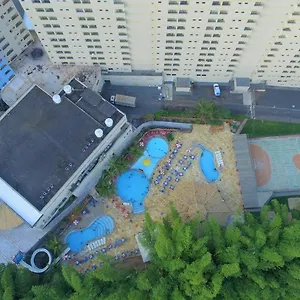 Flat No Golden Dolphin Grand - 4 Pessoas , Caldas Novas Brasil